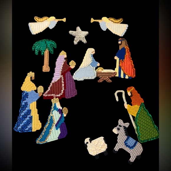 Holiday | Vintage Plastic Canvas Needlepoint Nativity Manger Set ...